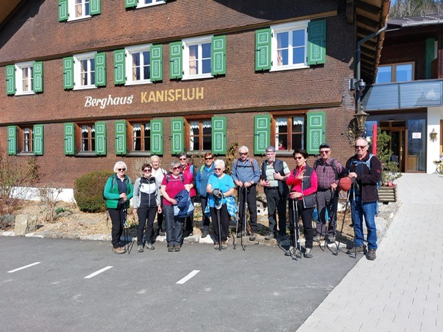 Wandergruppe vom Seniorenbund Sulz-Röthis-Viktorsberg erkundet den Bregenzerwald